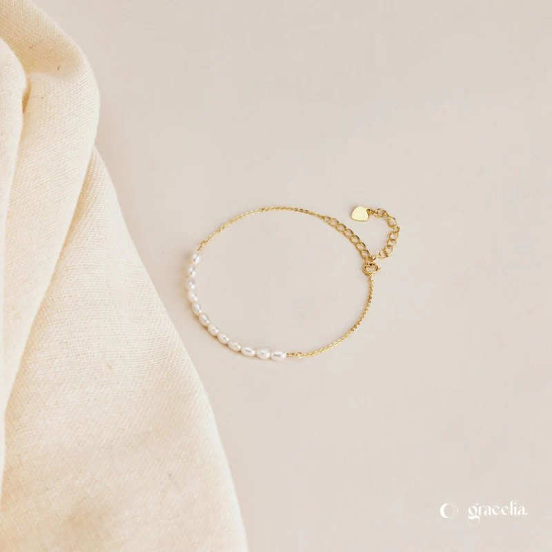Pearl Beaded Bracelet: Your Path to Effortless Charm. - Second Image